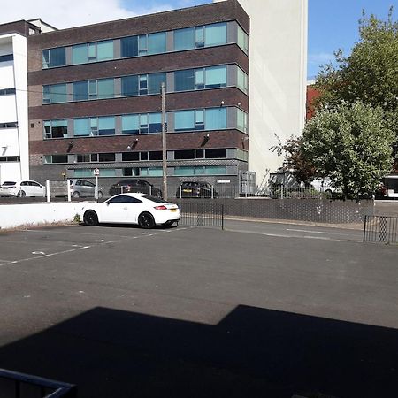Quiet 2 Bedroom Flat In Darlington With Free Parking, Wi-Fi And More Exterior foto